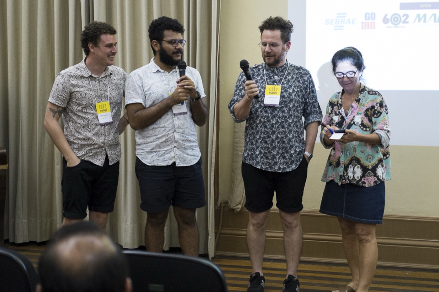 Matapi 2018: quatro pessoas no palco, duas com microfone